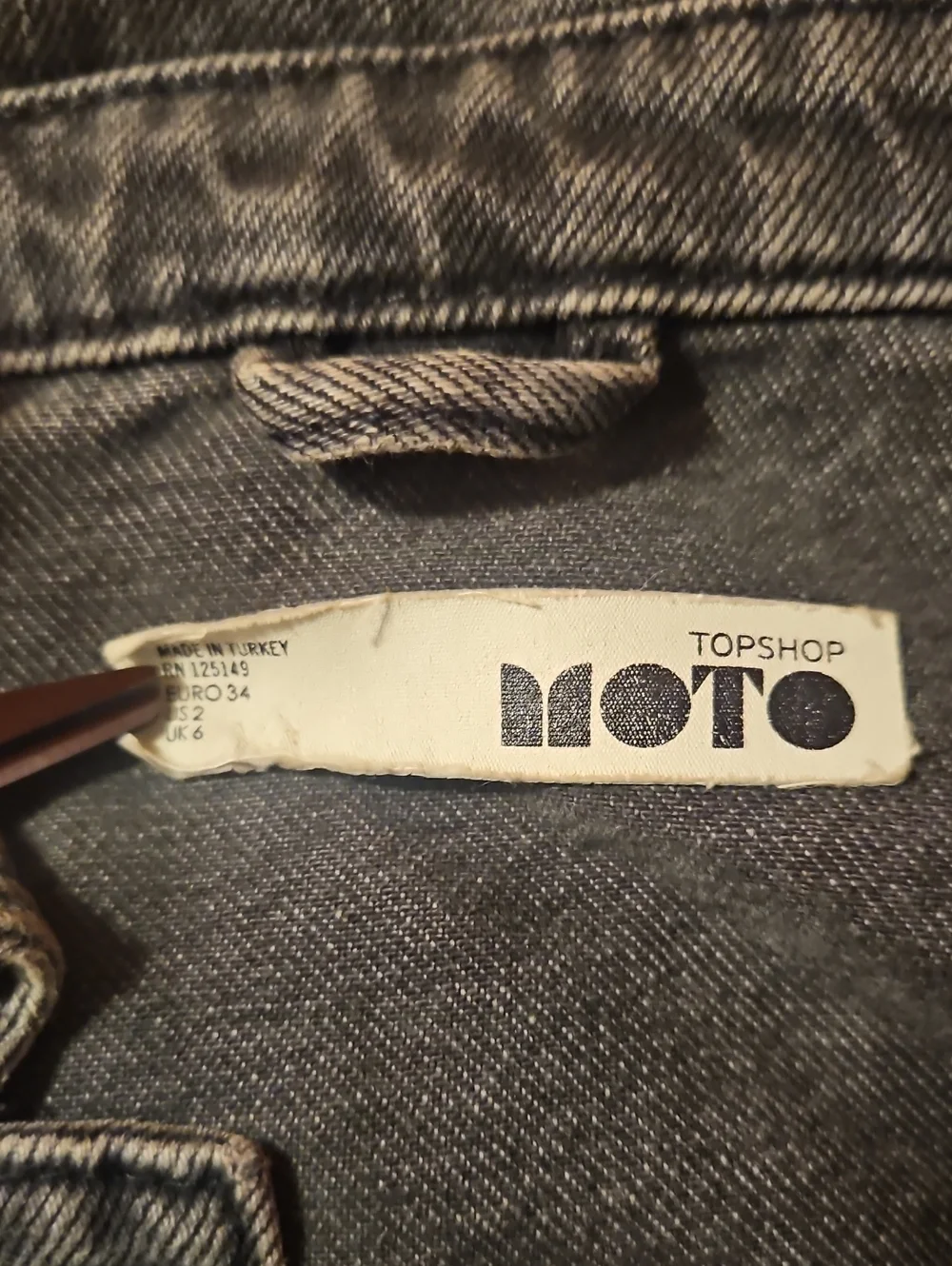 Topshop Moto Cropped Black Denim Jacket with Raw Hem Grunge Punk Women's 2